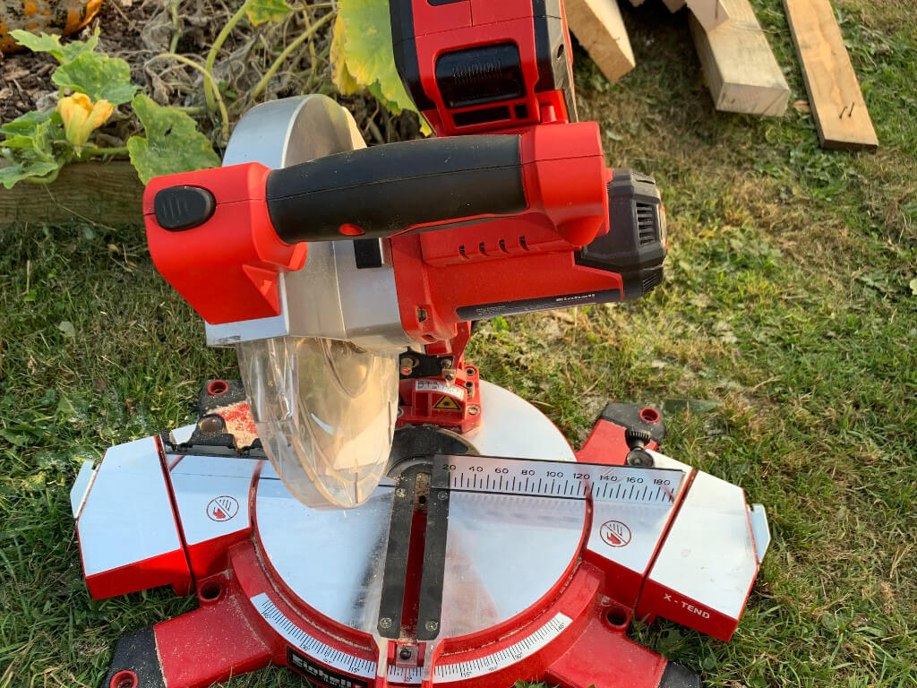 A cordless circular saw