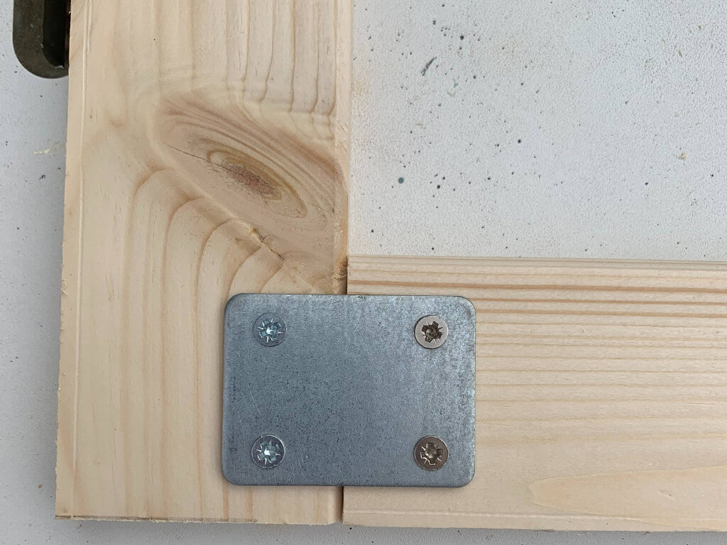 Connecting piece of the wood frame.